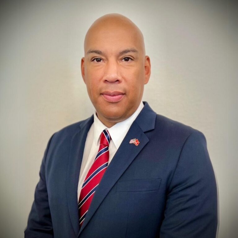 Coach Eric Lopez